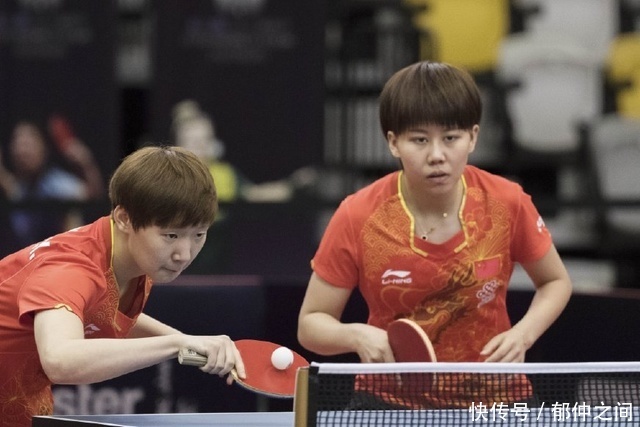 中场直塞后 中场直塞后